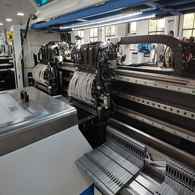 9.6 KW SMT-montage-machine voor LED-strooklamprol met componenten Range Bridge Rectifiers etc.