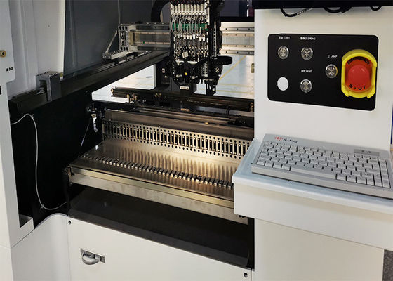 Hoge precisie 32 van de visiegroepering de oogst van voedersmt en plaatsmachine