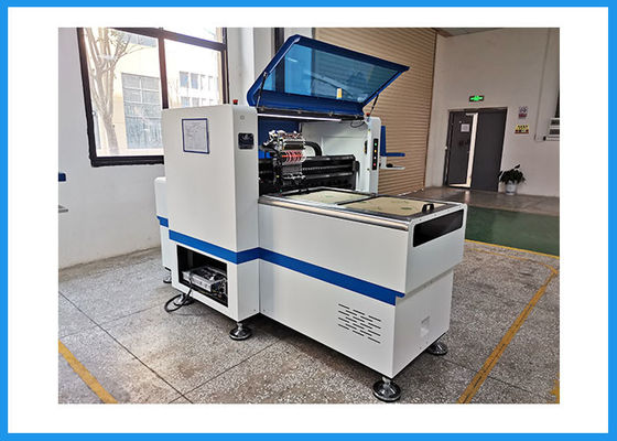 De volledig Automatische Multifunctionele Hoge Precisie leidde Gloeilamp Makend de Oogst van Mahine 45000CPH en plaatst Machine